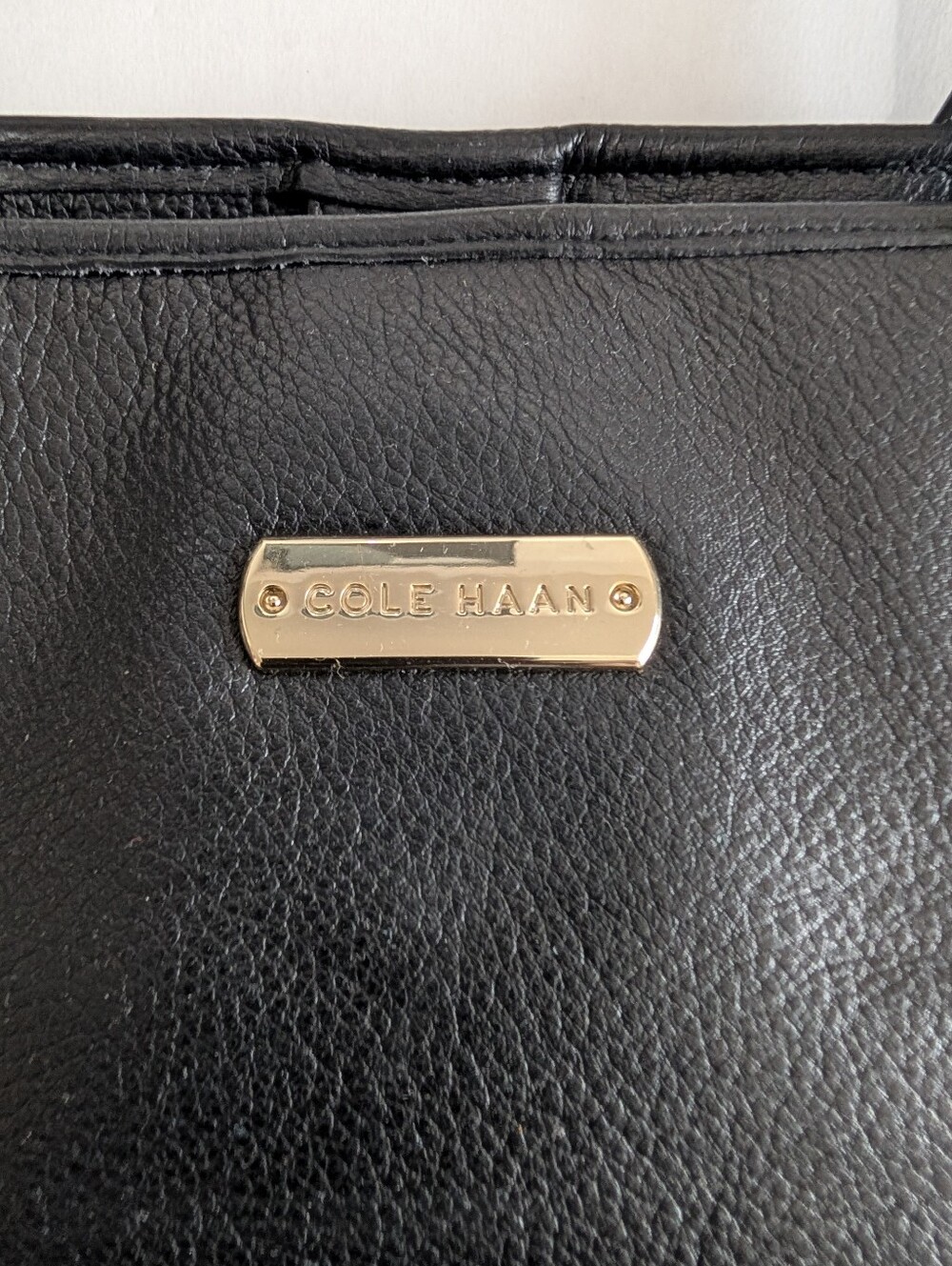 Cole Haan Classic Black Pebble Leather Tote Bag/Purse - Picture 2 of 7